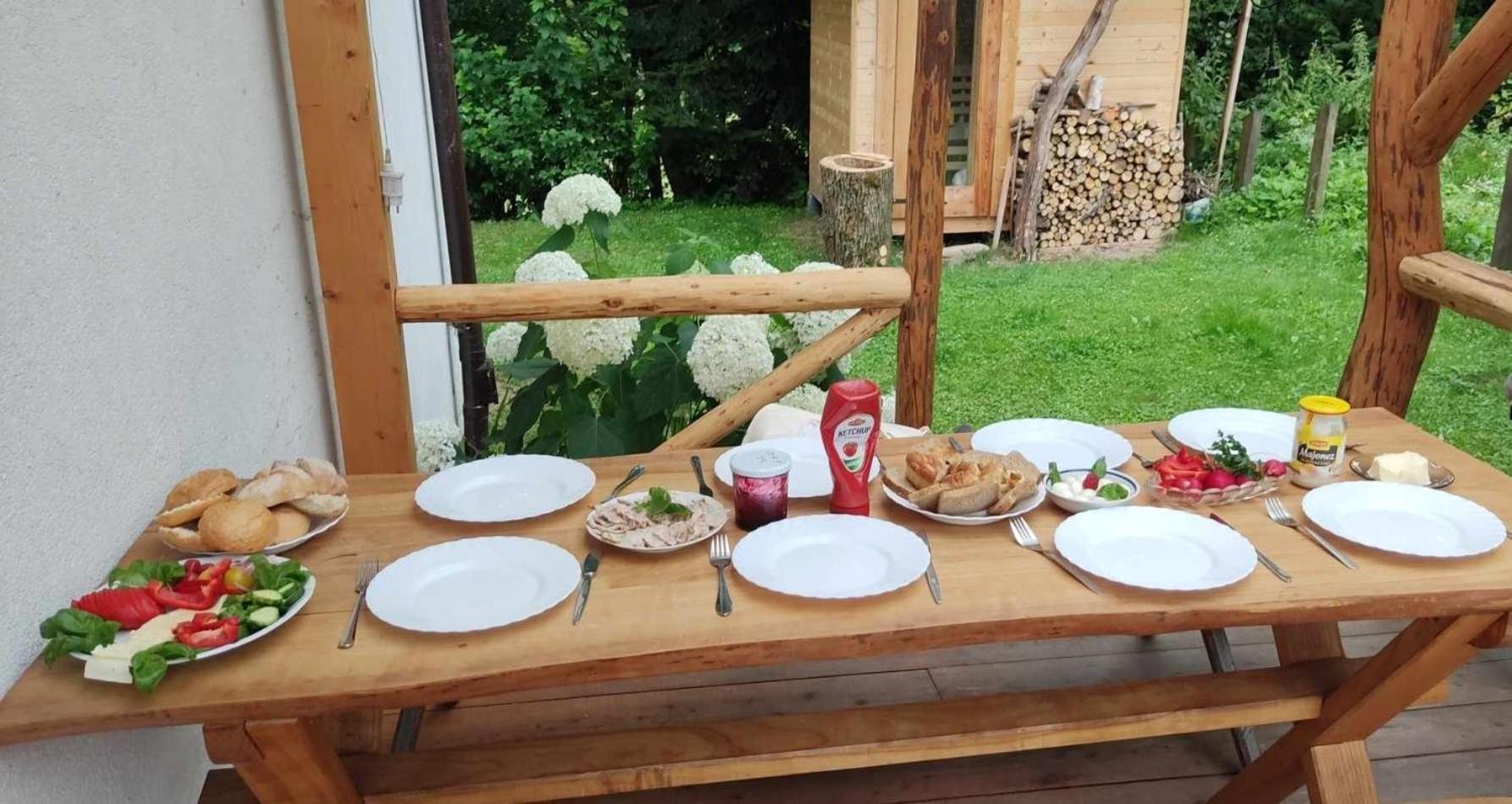 Bieszczadzki Kat Vila Lesko Exterior foto