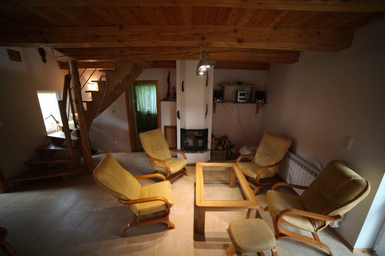 Bieszczadzki Kat Vila Lesko Exterior foto