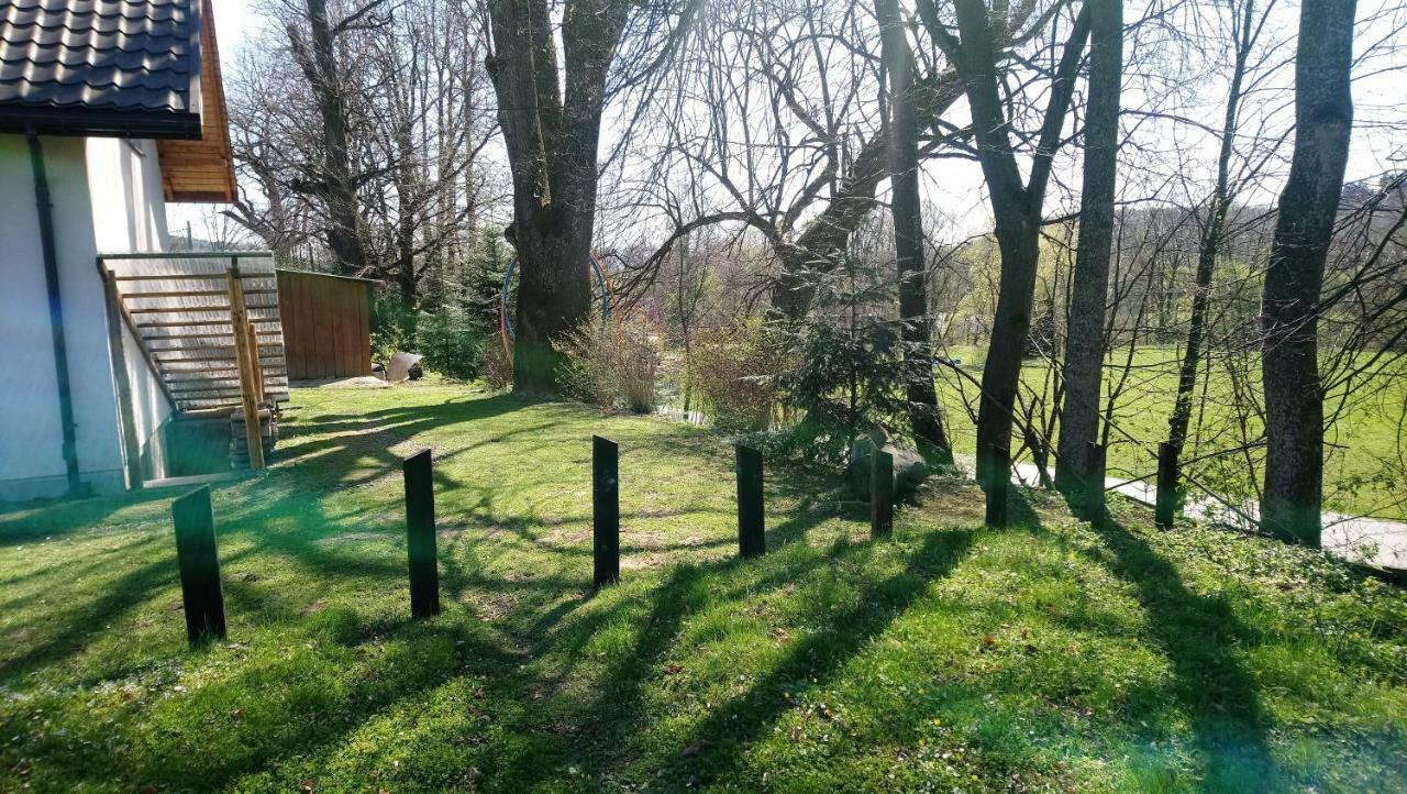 Bieszczadzki Kat Vila Lesko Exterior foto